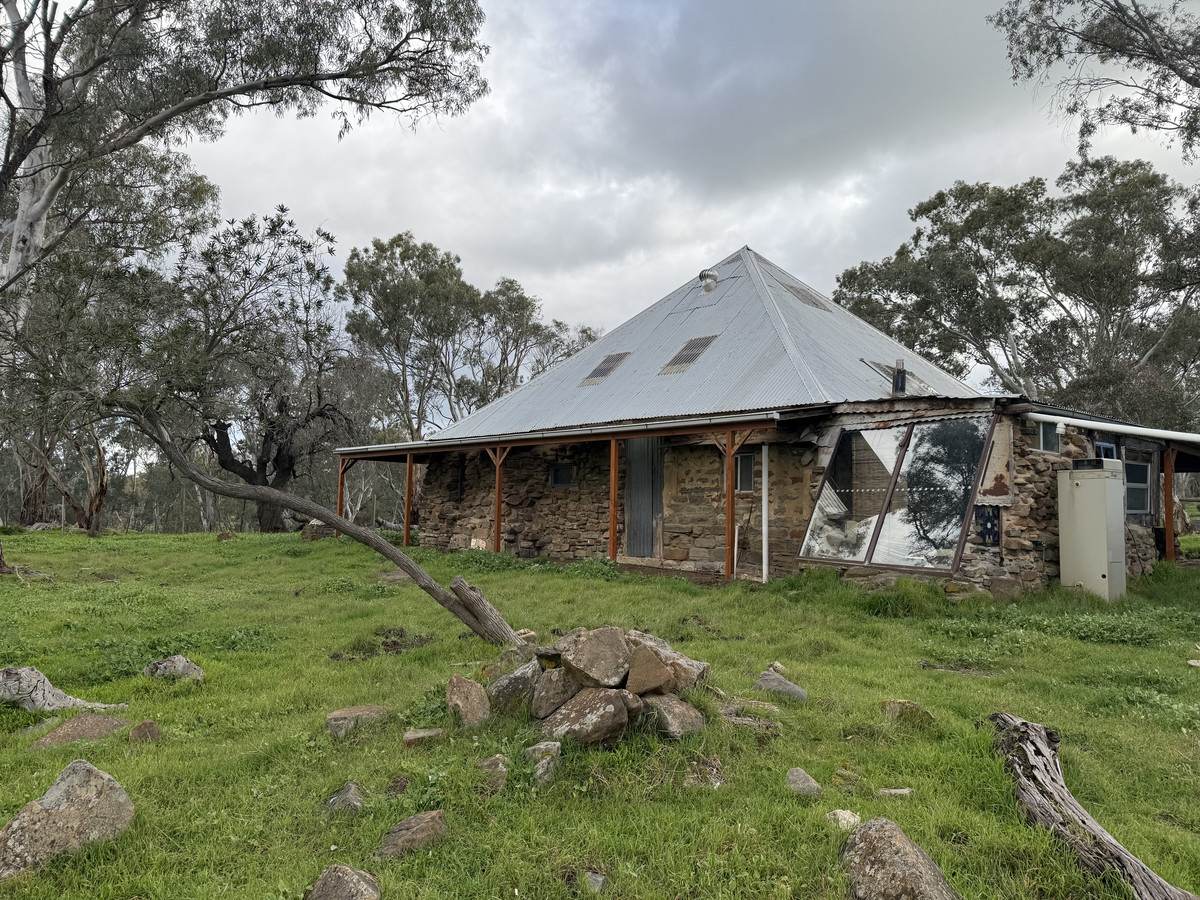 219 Sugar Loaf Hill Road, Mount McKenzie For Sale by Farmbuy.com - image 1
