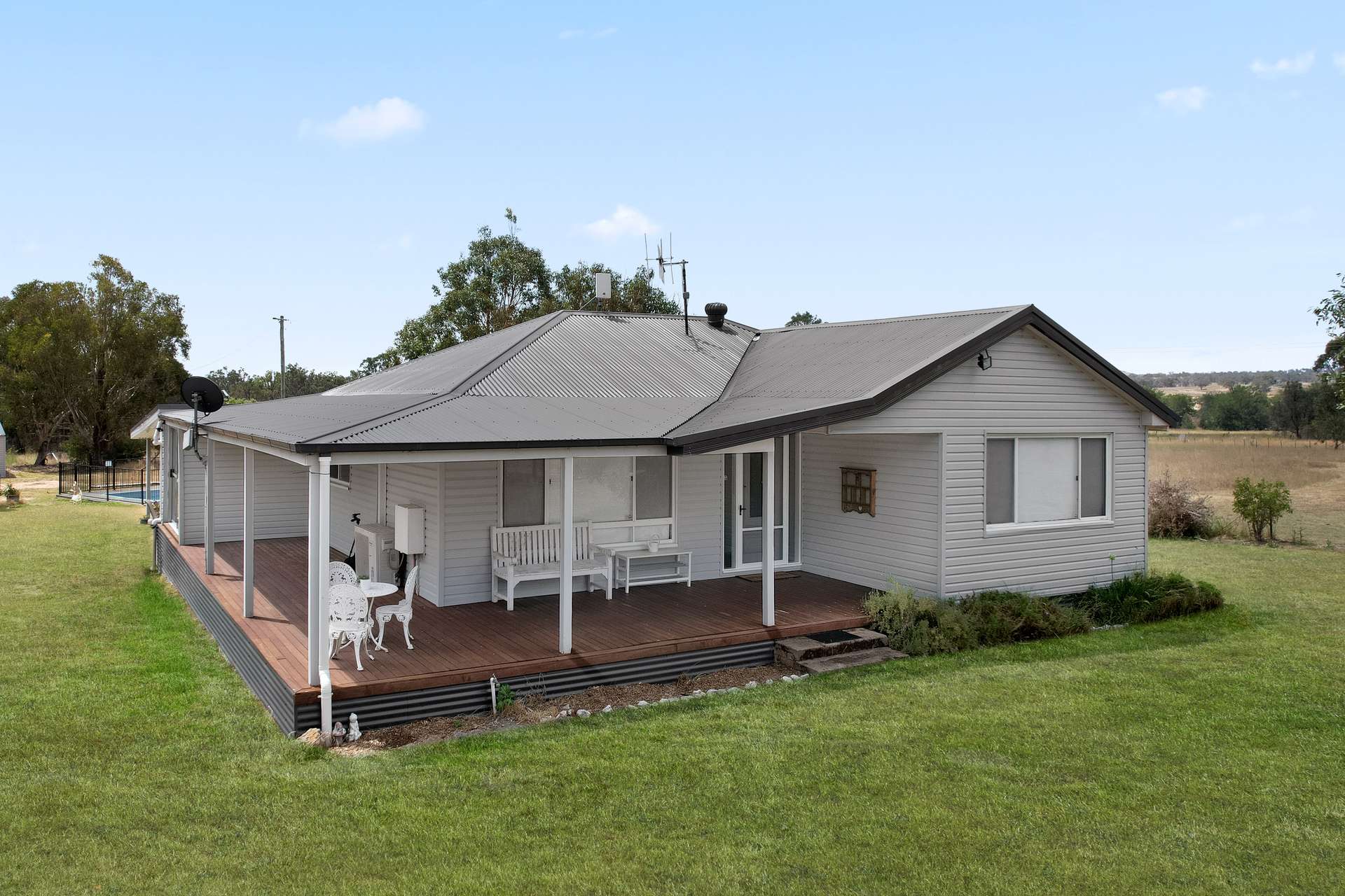405 Lowes Peak Road, Mudgee For Sale by Farmbuy.com - image 2