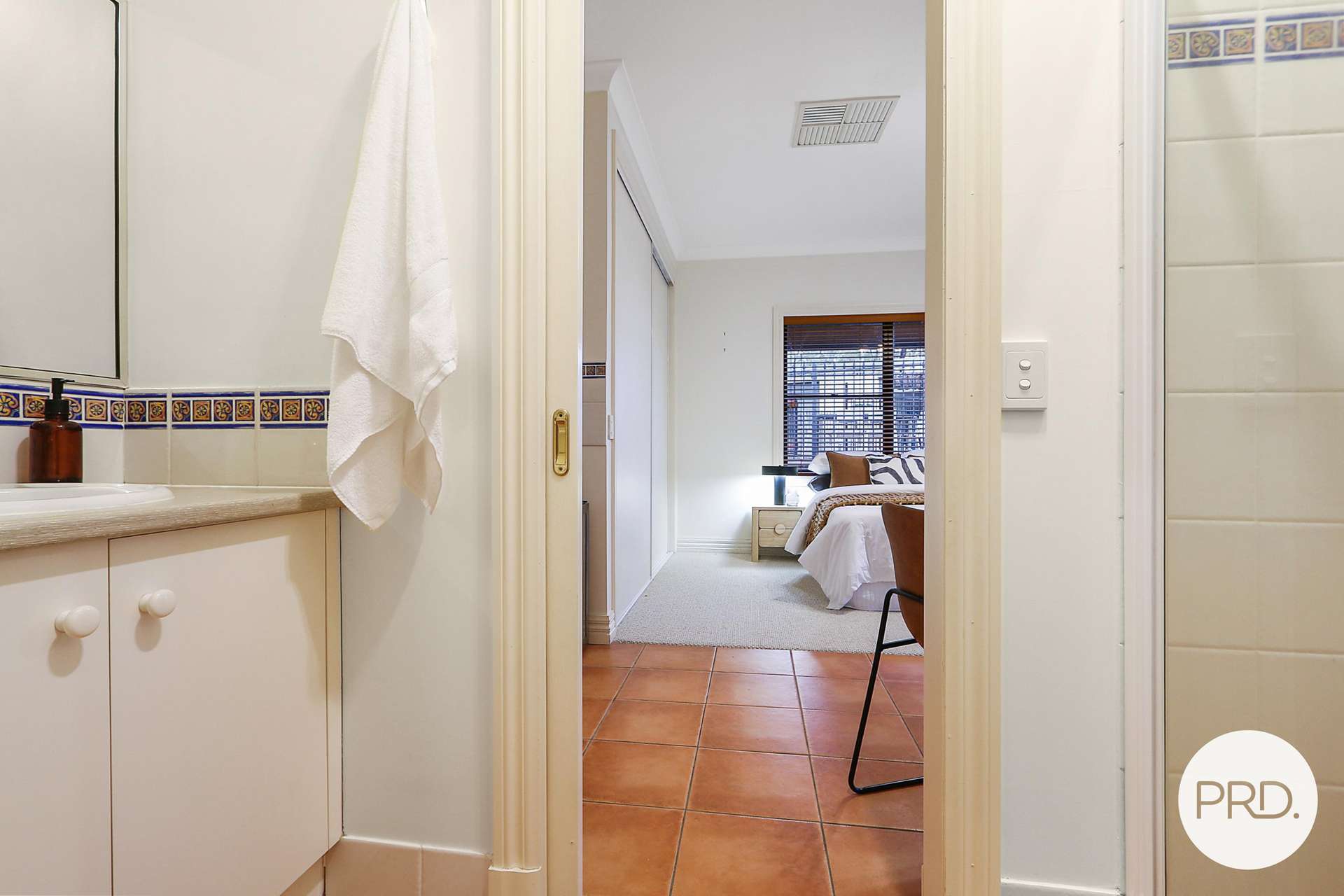 2 Finlay Road, Thurgoona For Sale by Farmbuy.com - image 11