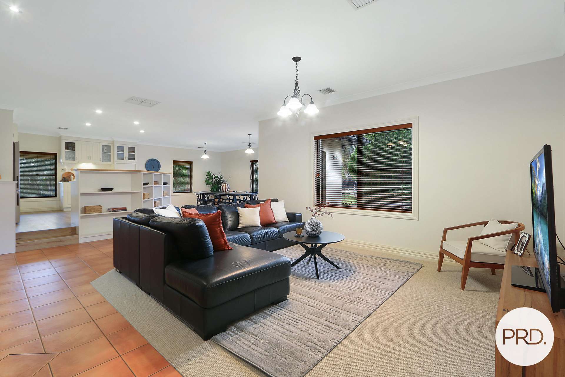 2 Finlay Road, Thurgoona For Sale by Farmbuy.com - image 3