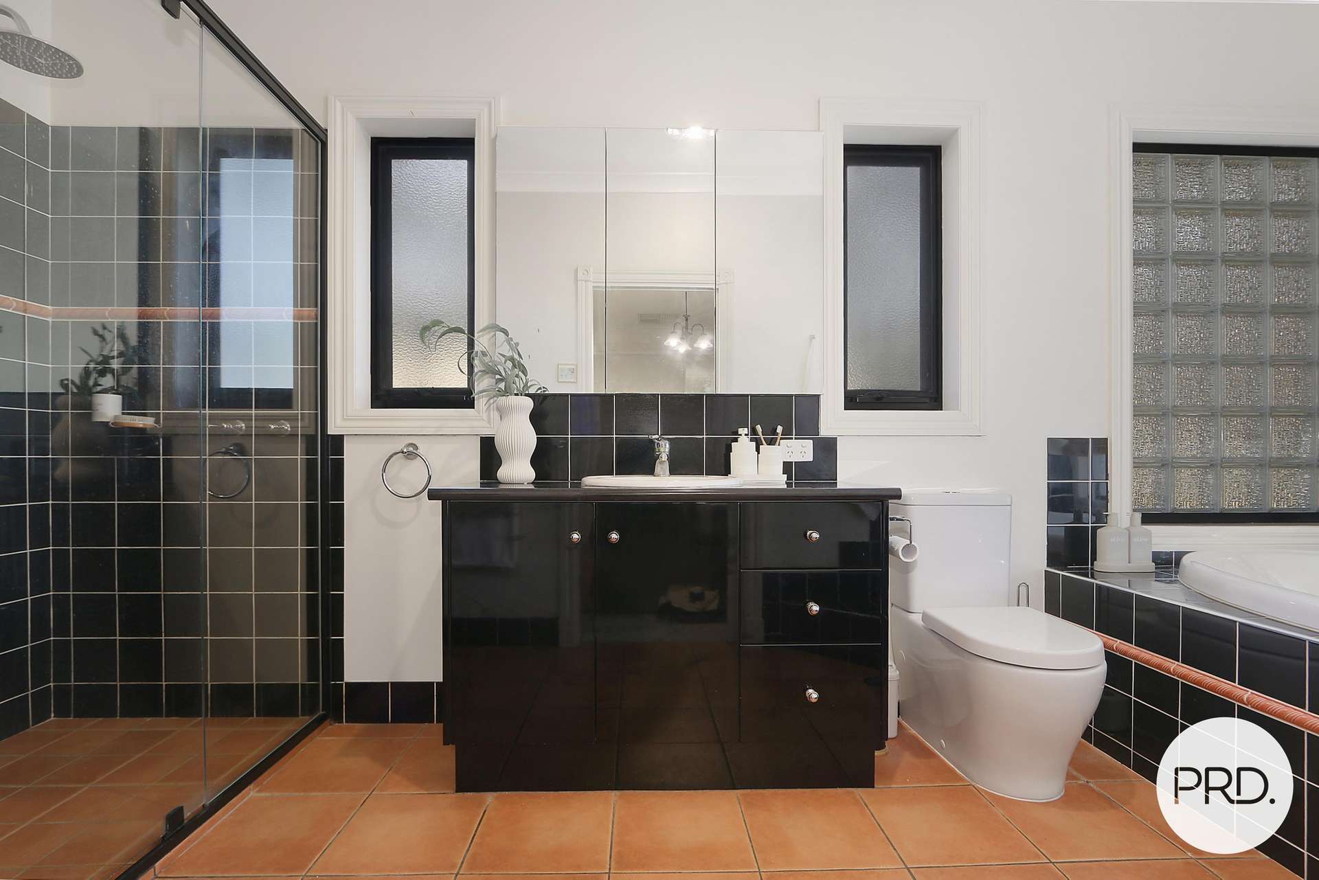 2 Finlay Road, Thurgoona For Sale by Farmbuy.com - image 8