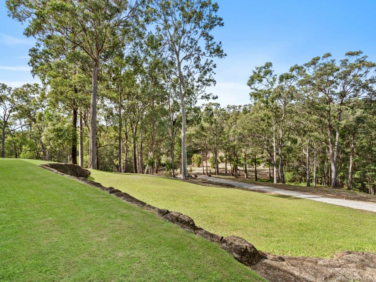 91 Tourmaline Court, Bonogin For Sale by Farmbuy.com - image 2