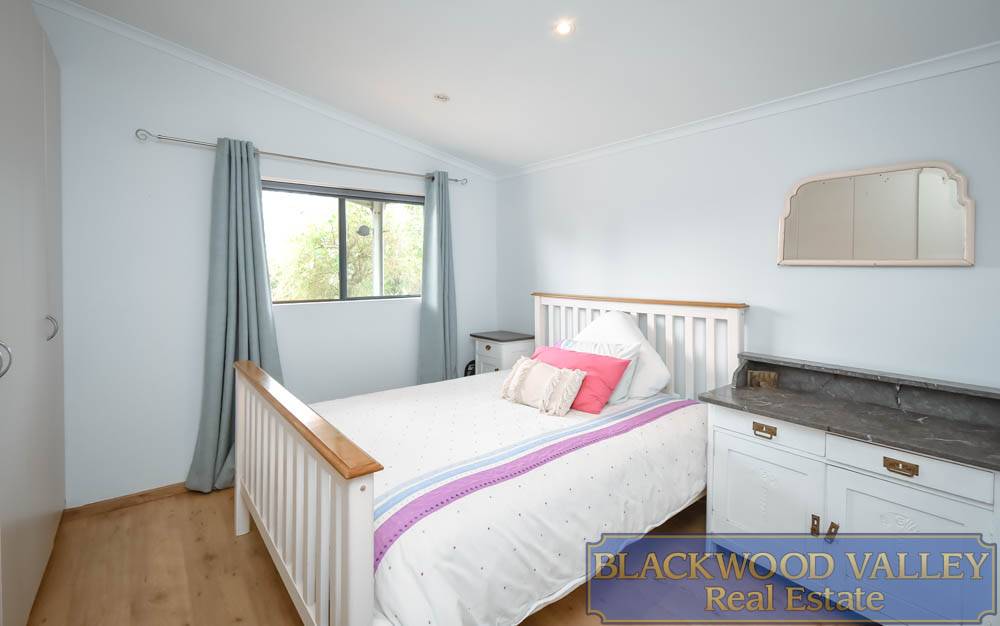 421 Brown Seymour Road, Boyup Brook For Sale by Farmbuy.com - image 8