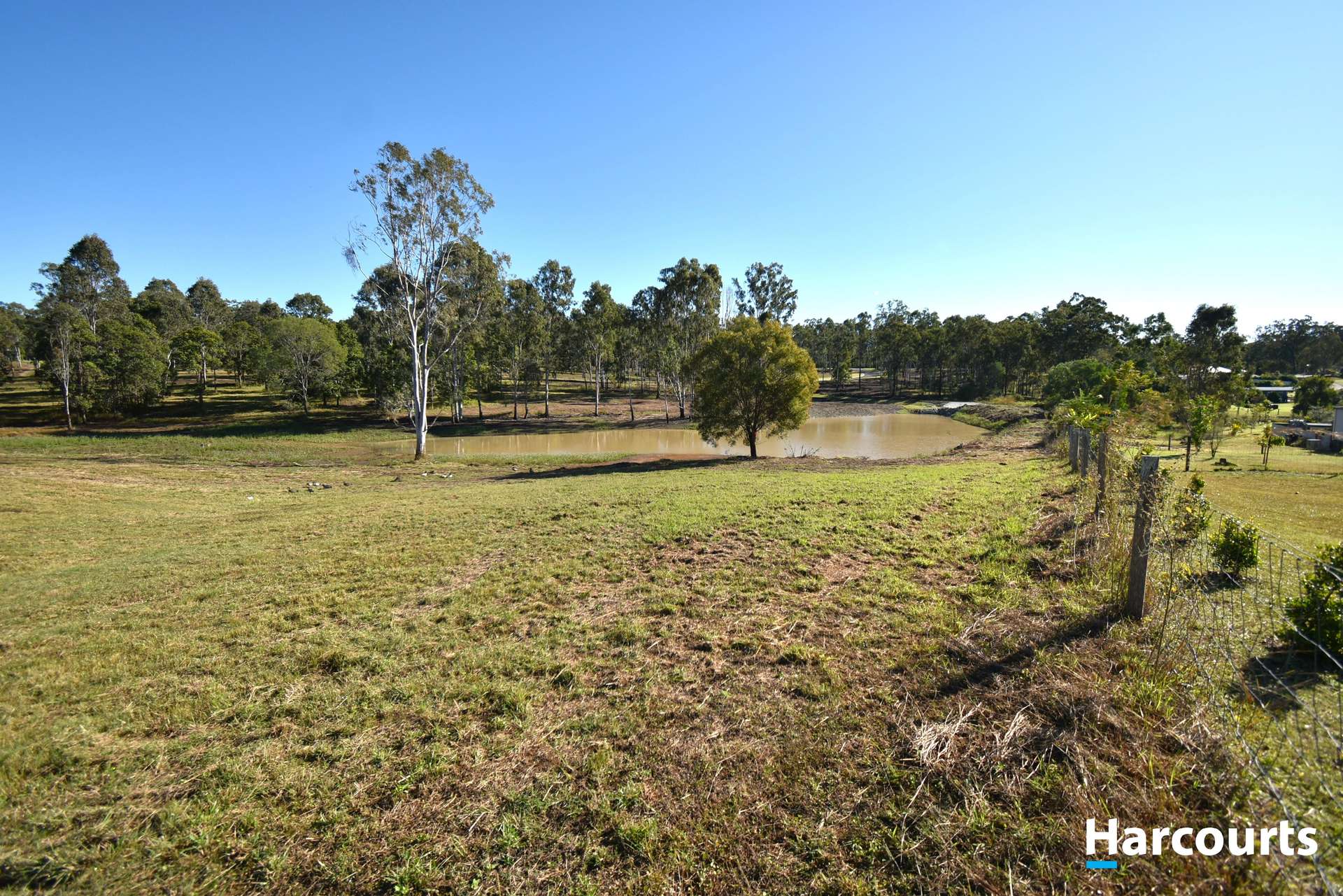 8 Chevonne Place, Apple Tree Creek For Sale by Farmbuy.com - image 3