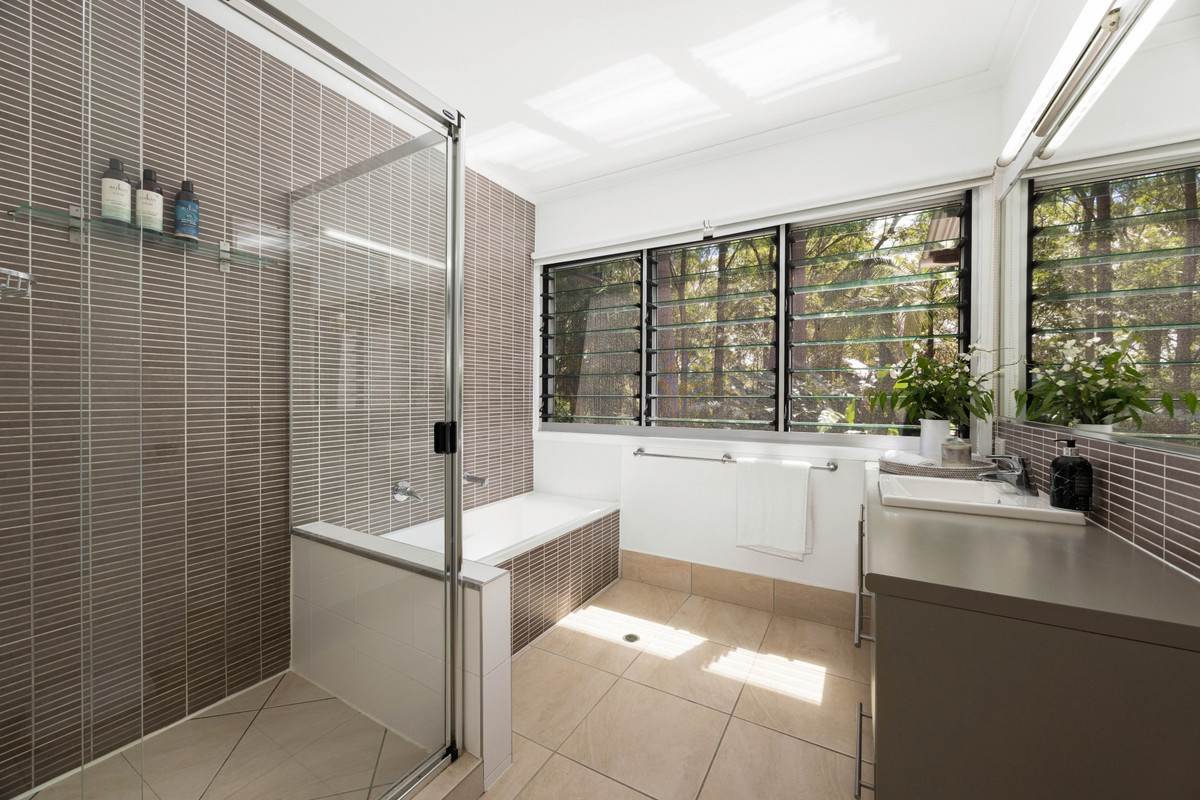 23 Missing Link Road, Ilkley For Sale by Farmbuy.com - image 16