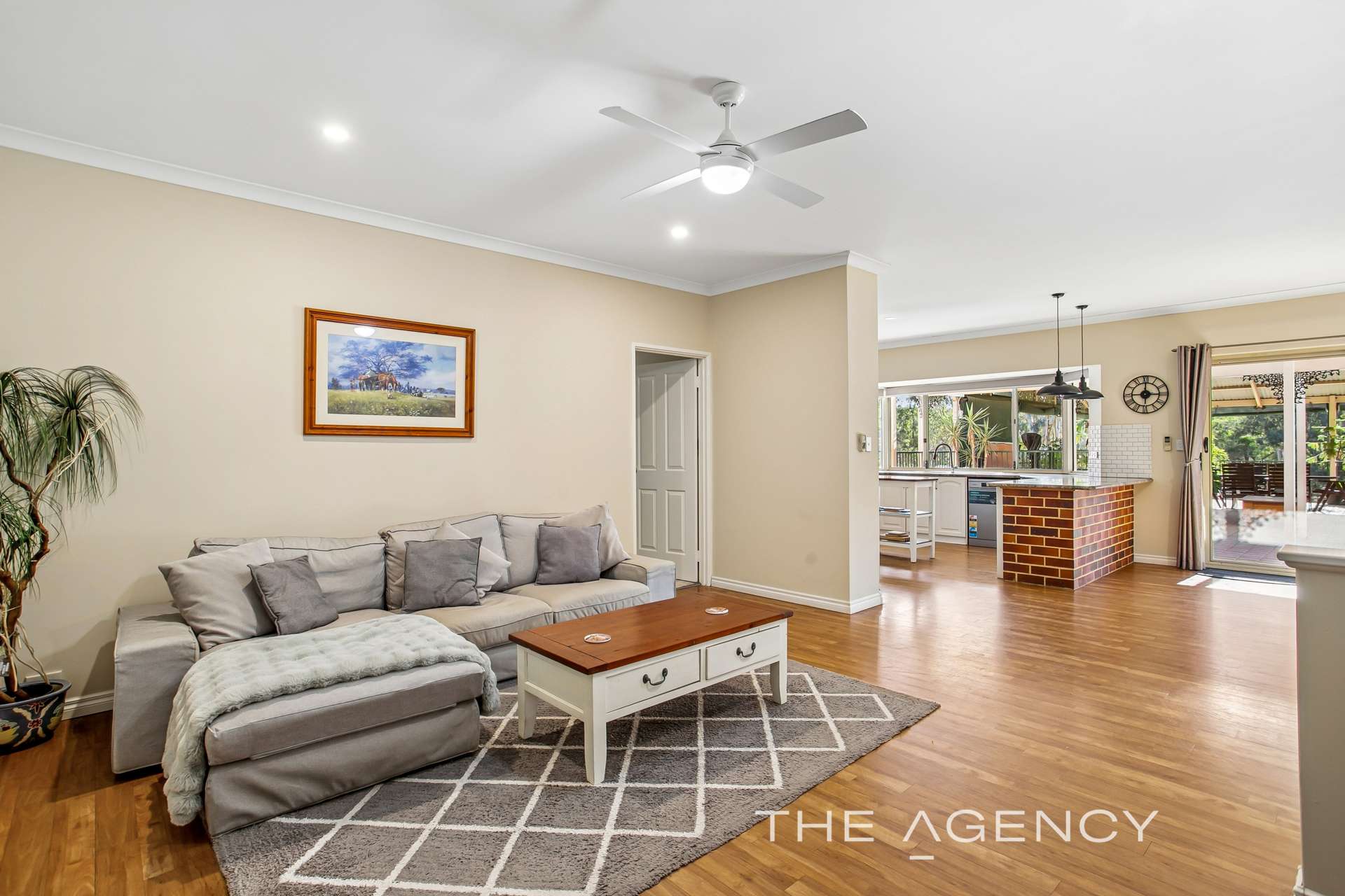 460 Fyfe Street, Helena Valley For Sale by Farmbuy.com - image 4