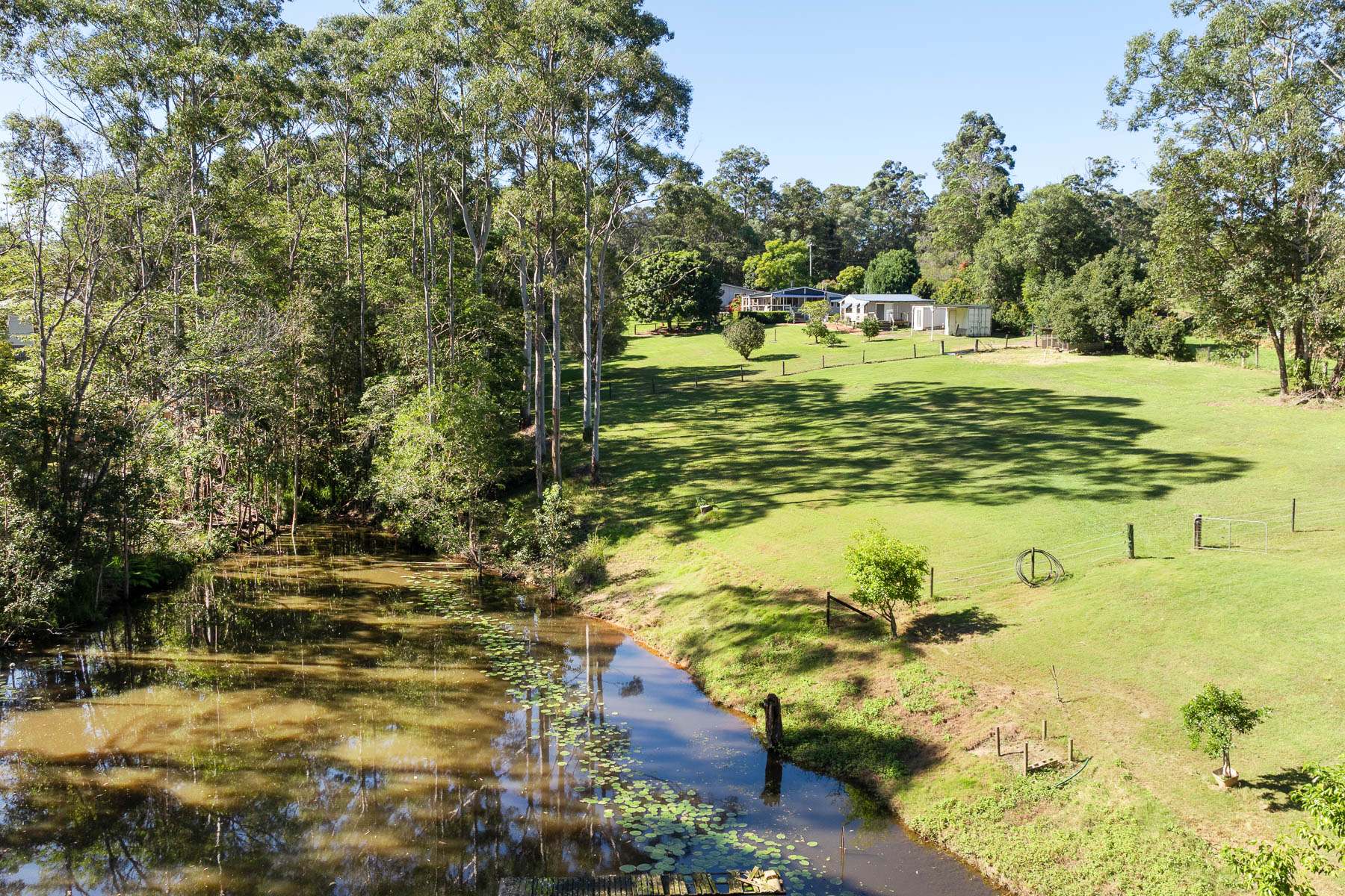 129 Forest Acres Drive, Lake Macdonald For Sale by Farmbuy.com - image 1