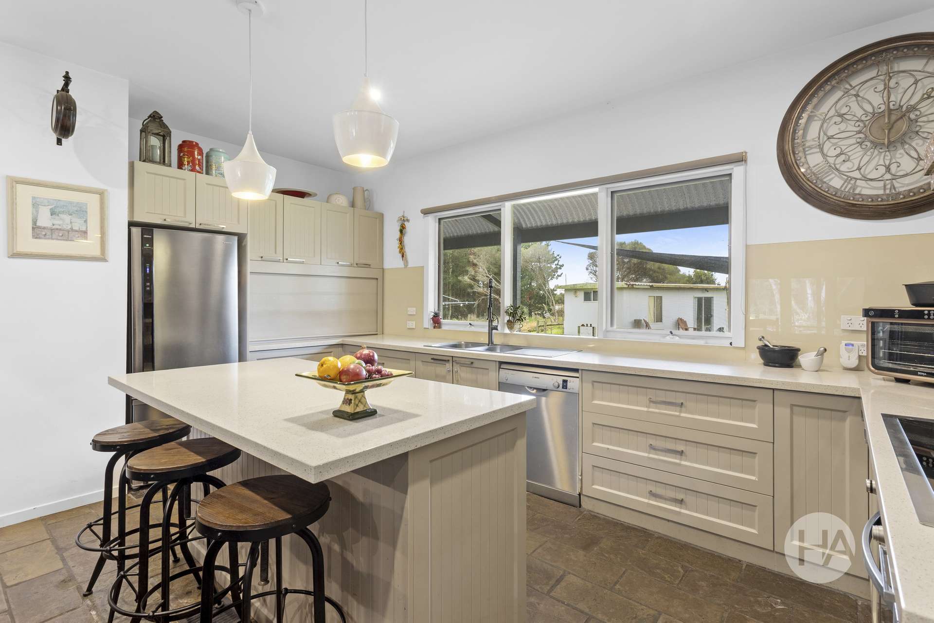 1 Random Drive, Moorooduc For Sale by Farmbuy.com - image 4