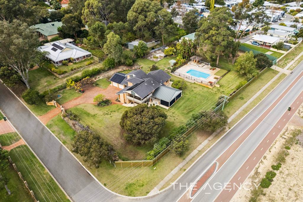 4 Marginata Place, Wanneroo WA 6065