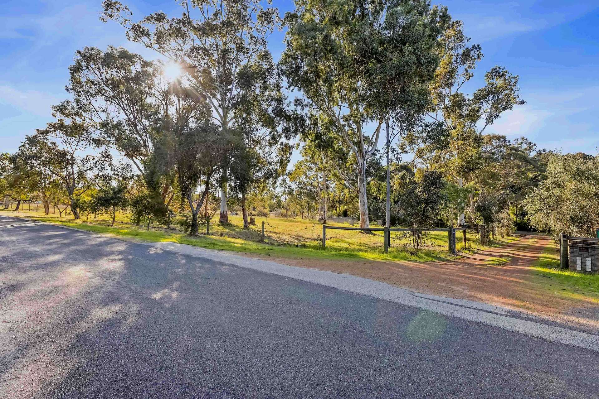 11 Lee-steere Drive, Mariginiup For Sale by Farmbuy.com - image 23