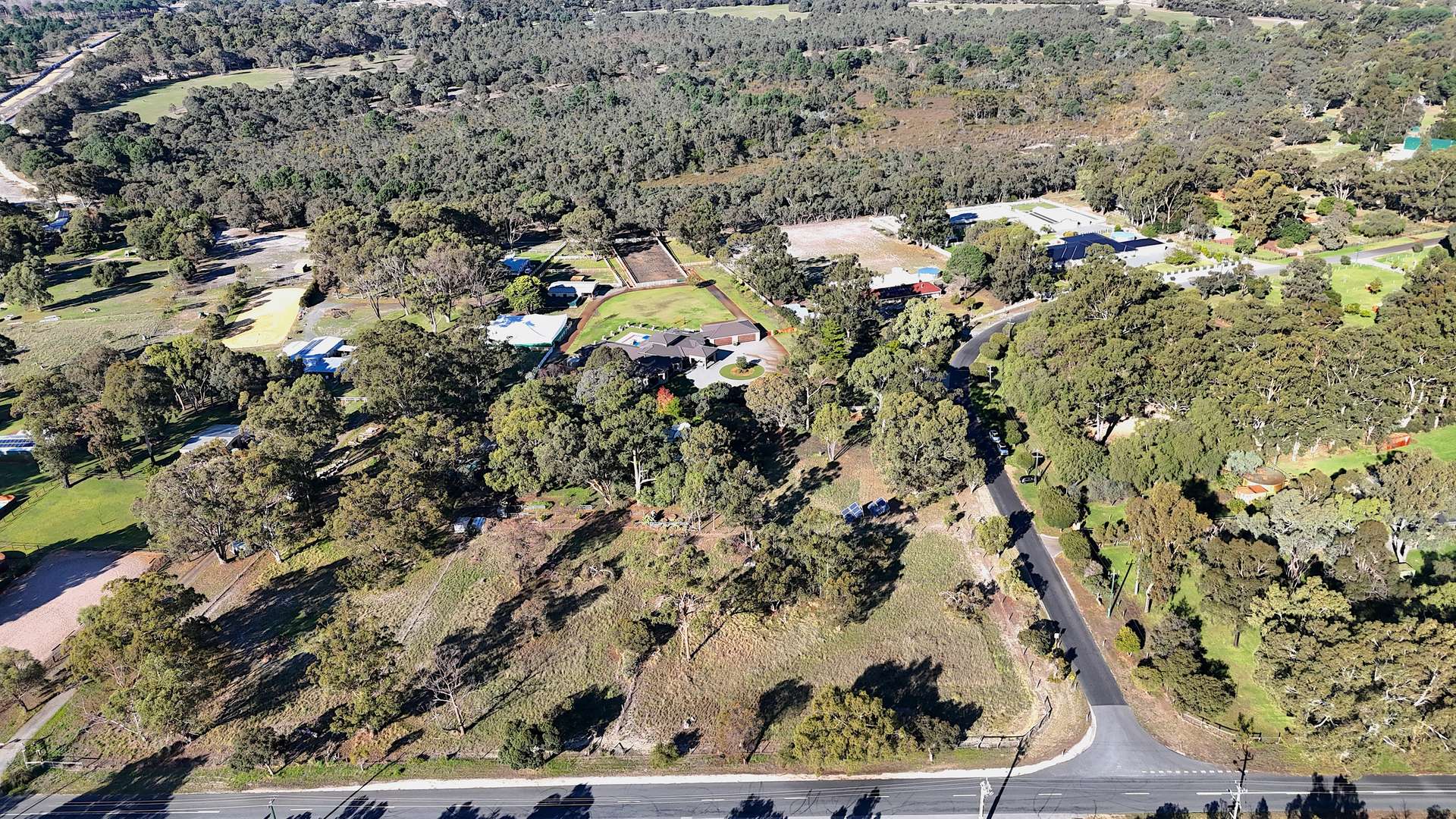 11 Lee-steere Drive, Mariginiup For Sale by Farmbuy.com - image 19
