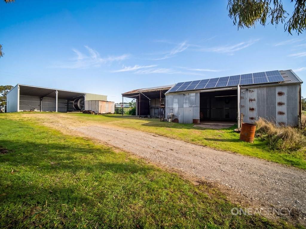 211 West Calder Road, Calder For Sale by Farmbuy.com - image 10