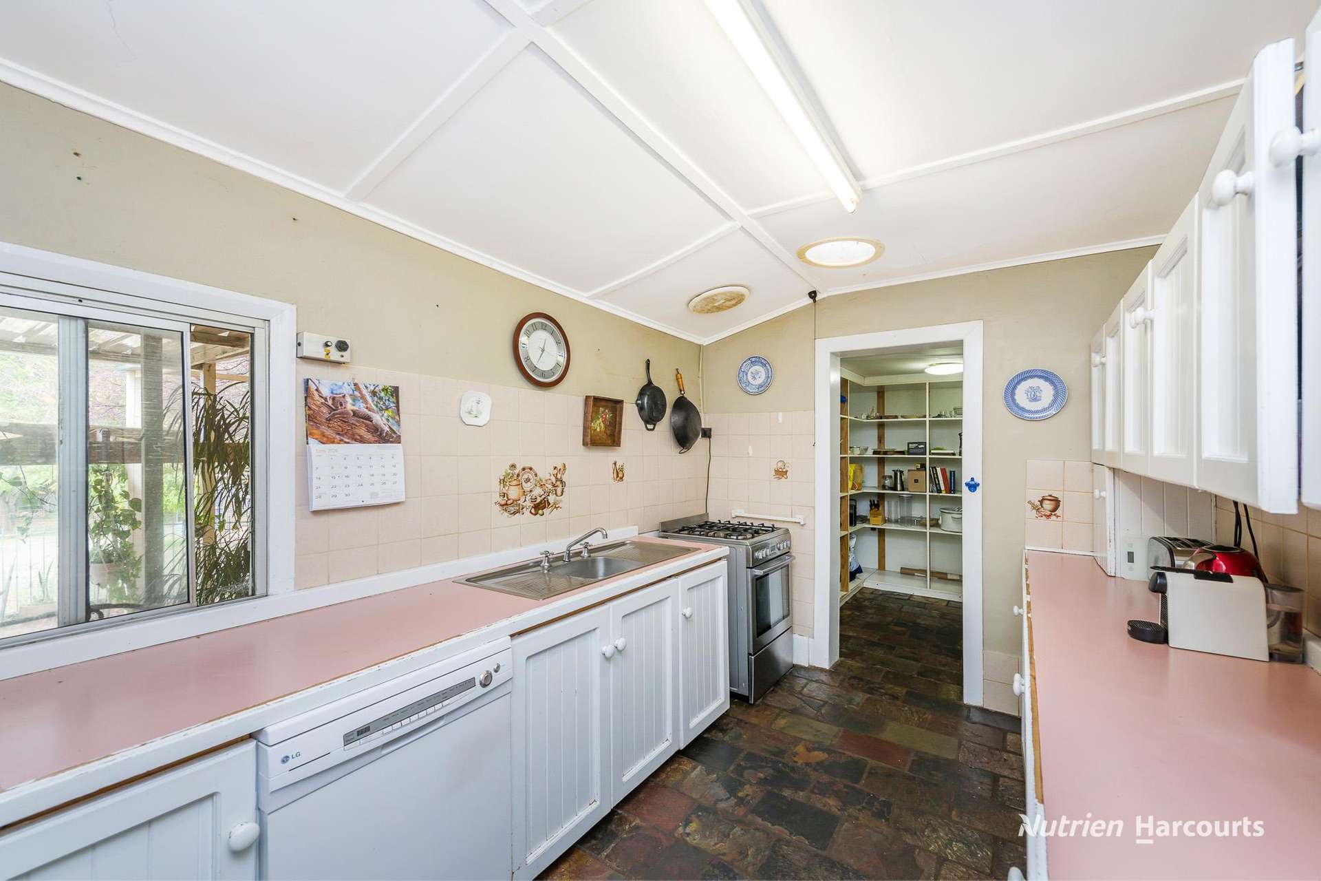 1a Fraser Street, Gingin For Sale by Farmbuy.com - image 8