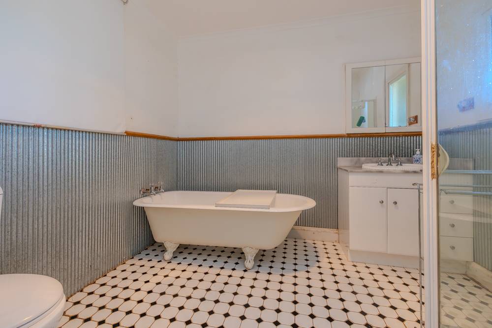 6 Fuller Street, Ouyen For Sale by Farmbuy.com - image 13