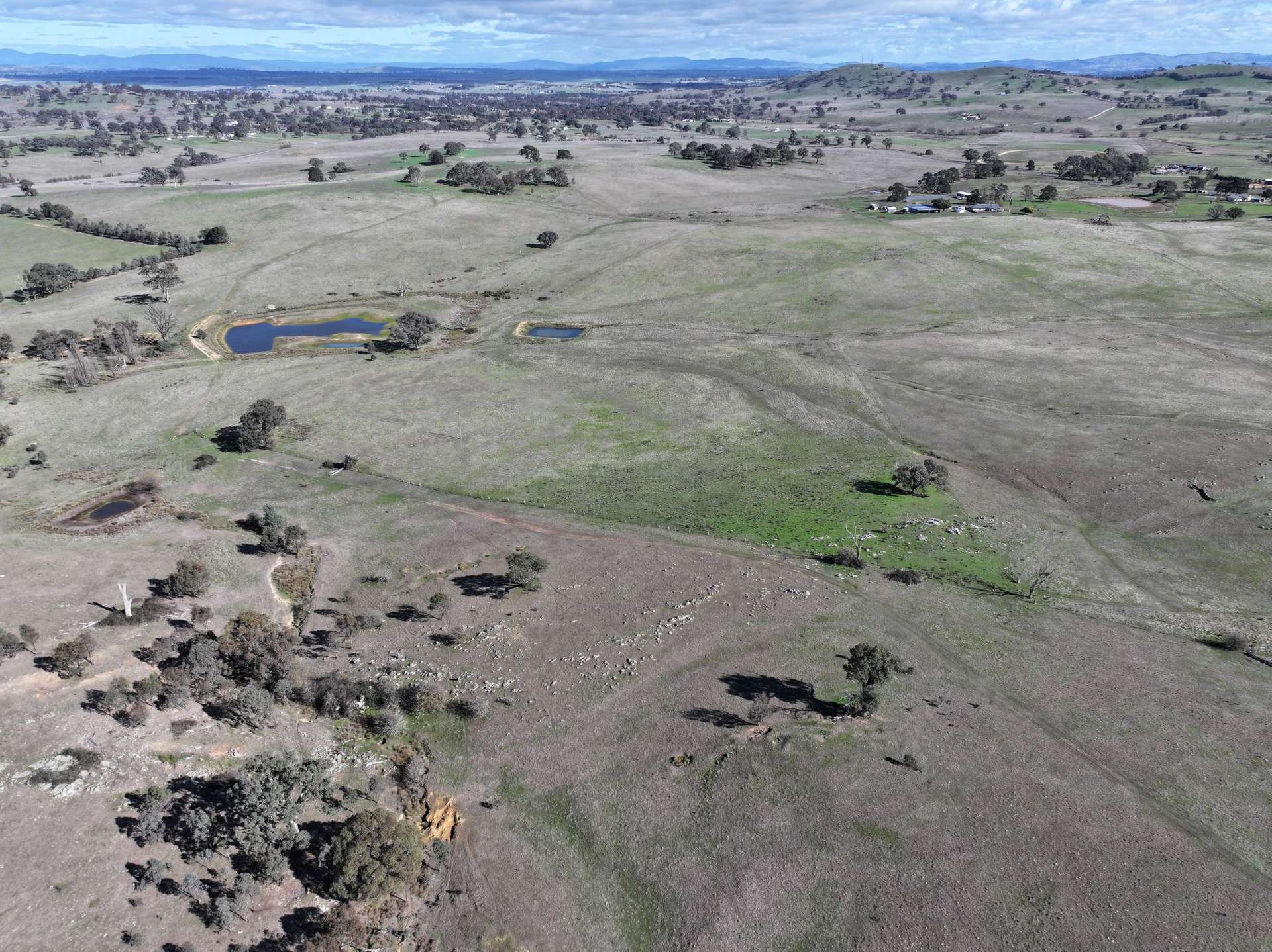 129 Yass Valley Way, Yass For Sale by Farmbuy.com - image 3
