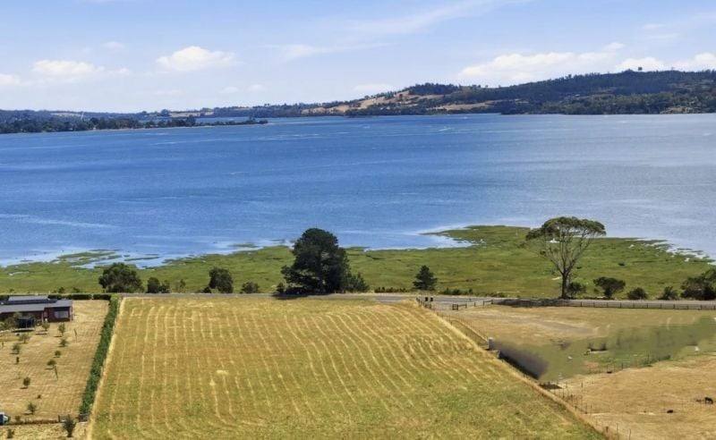 996 Windermere Road, Swan Bay TAS 7252