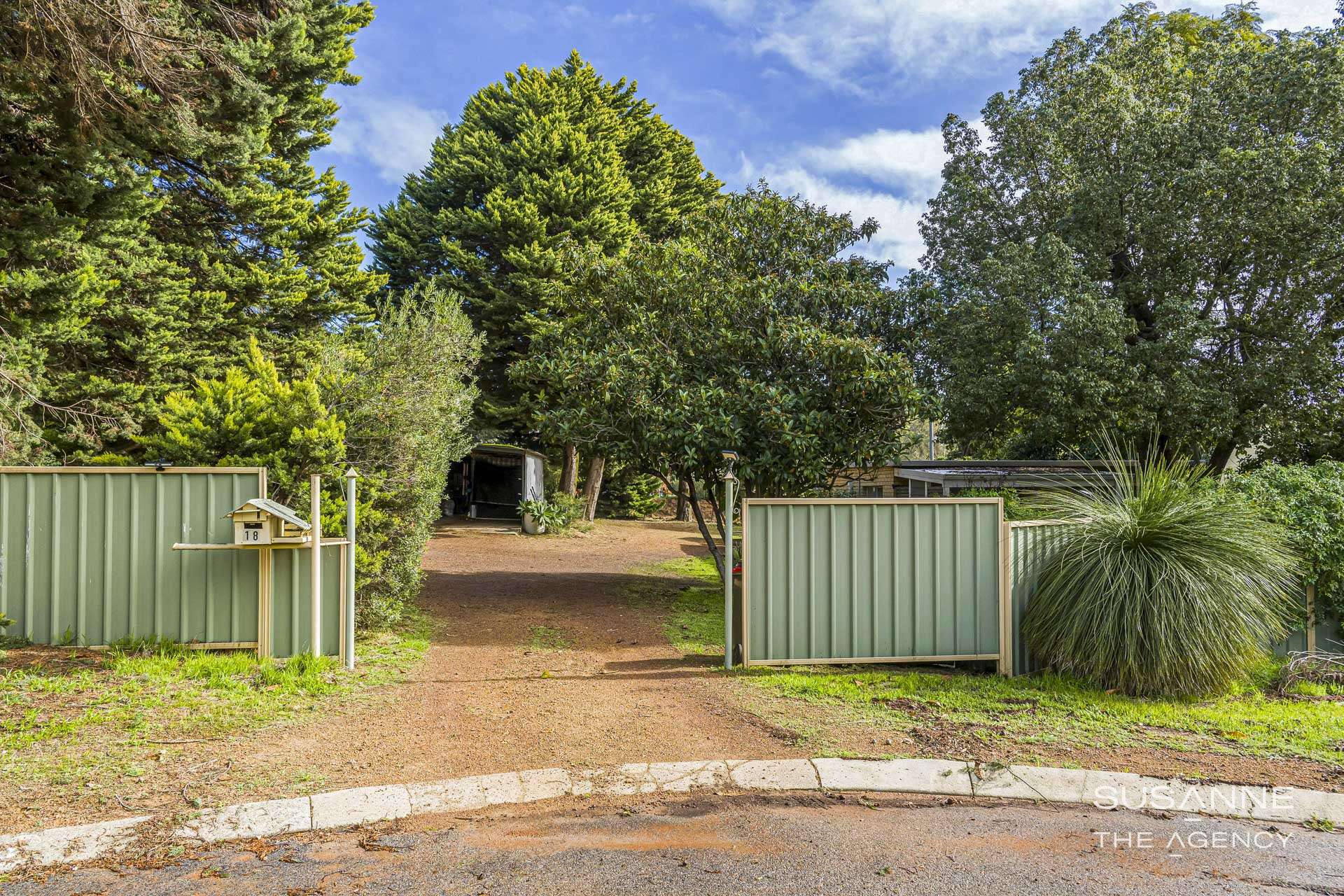18 Kaolunga Way, Lesmurdie For Sale by Farmbuy.com - image 26