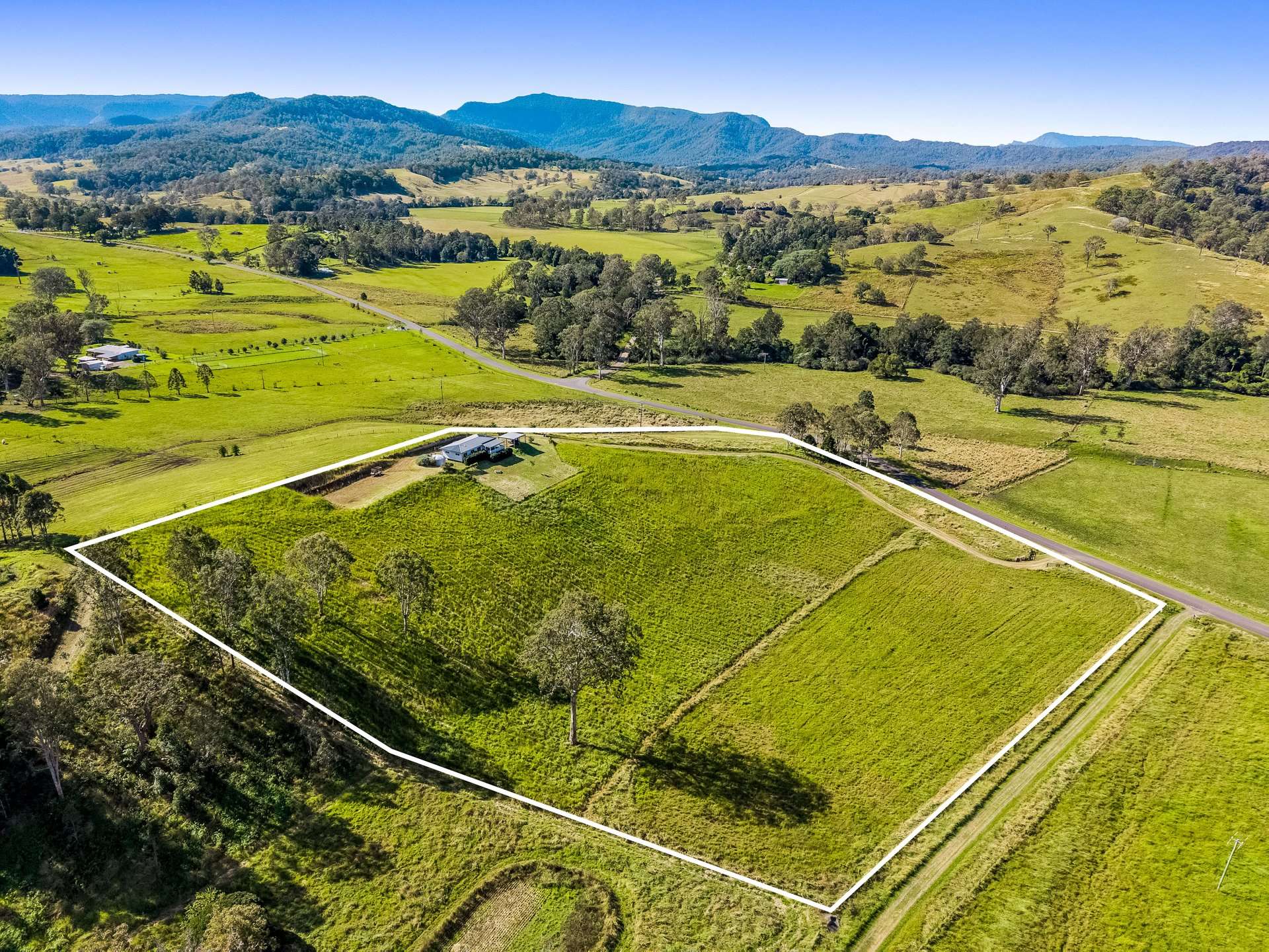 1185 Collins Creek Road, Collins Creek For Sale by Farmbuy.com - image 4