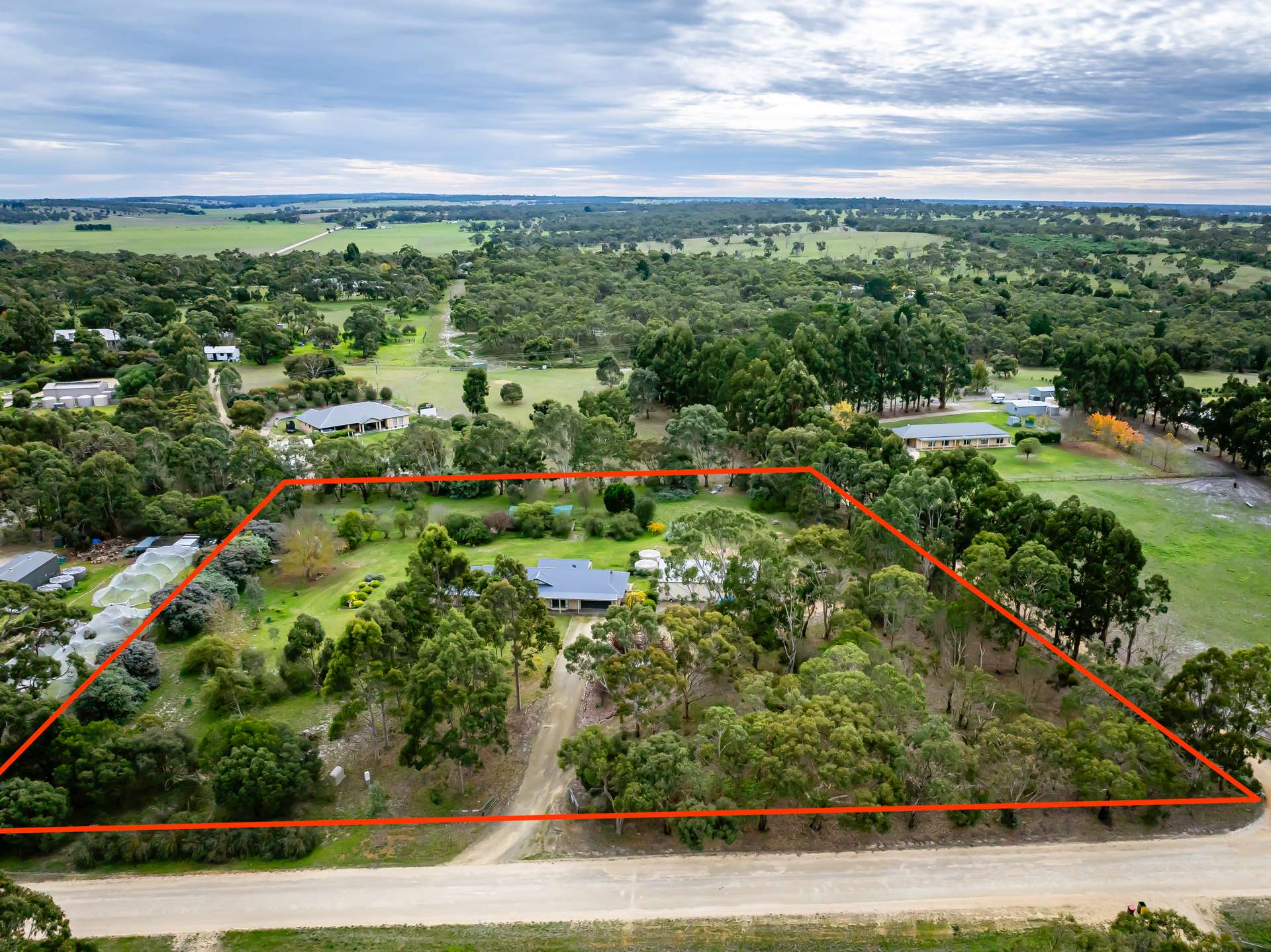 19 Lorimer Road, Naracoorte For Sale by Farmbuy.com - image 2
