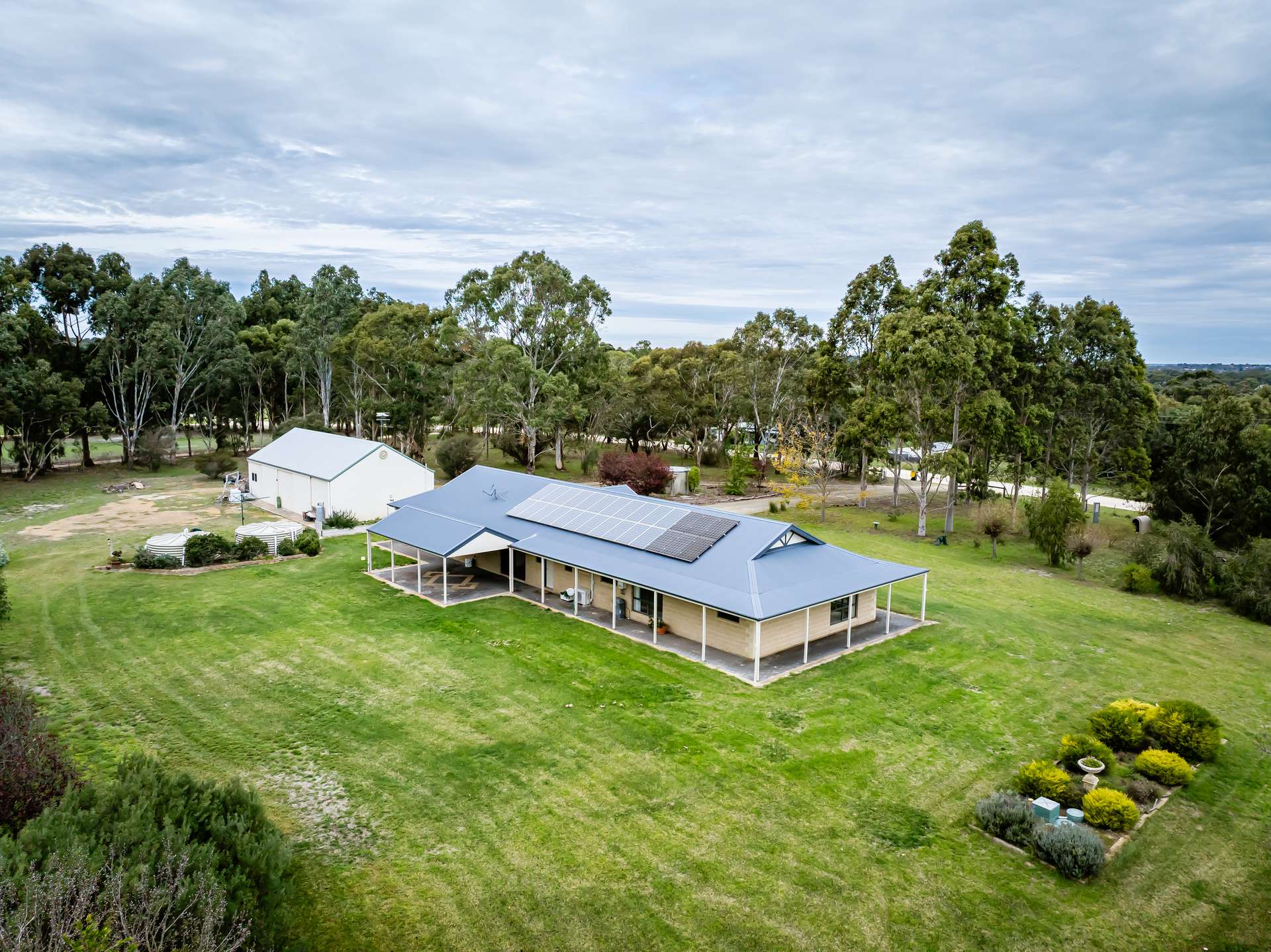 19 Lorimer Road, Naracoorte For Sale by Farmbuy.com - image 3