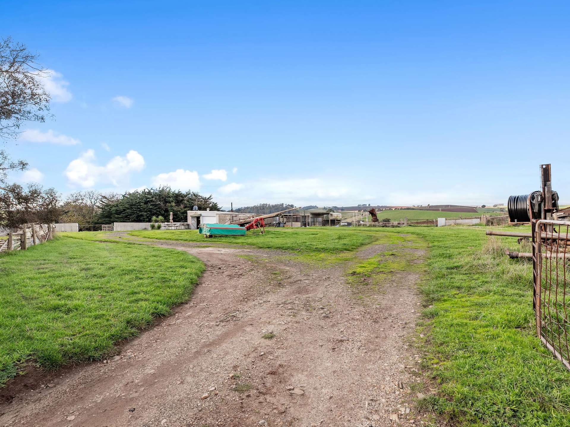 177 Braddons Lookout Road, Leith For Sale by Farmbuy.com - image 23