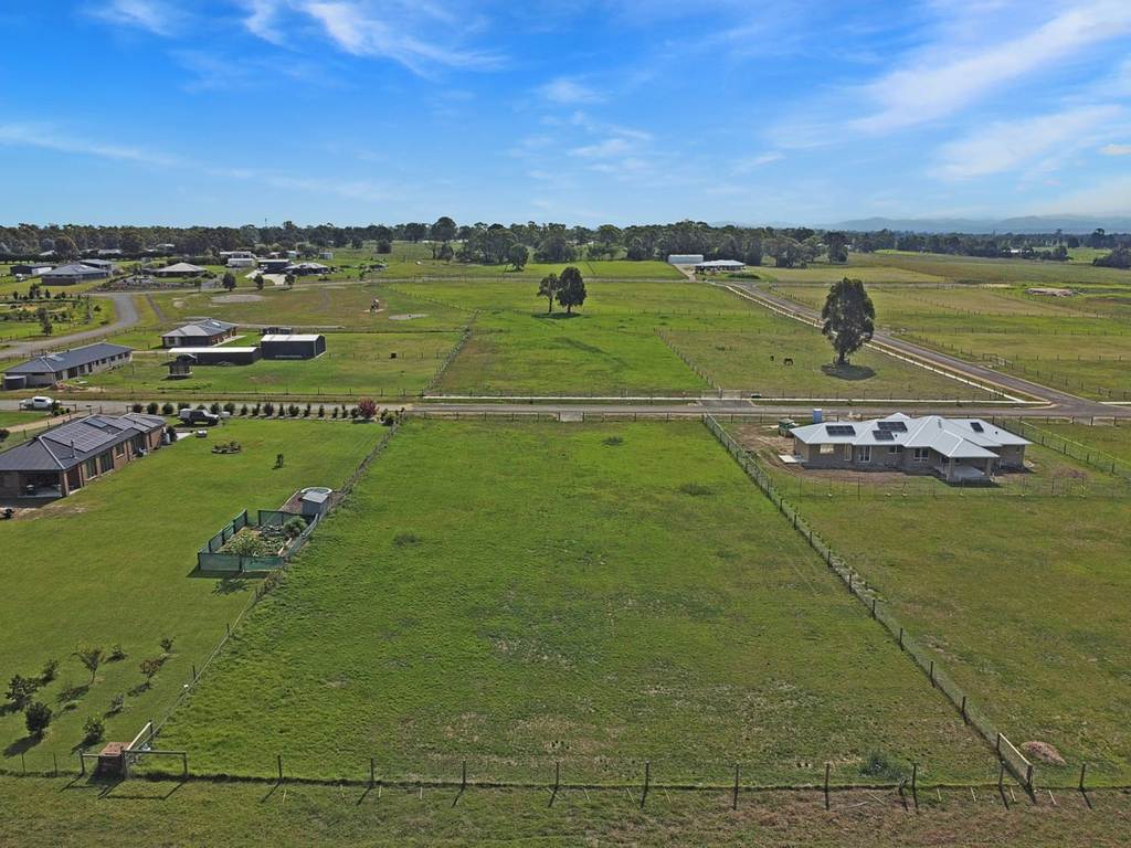 36 Hawkins Crescent, Lindenow South VIC 3875