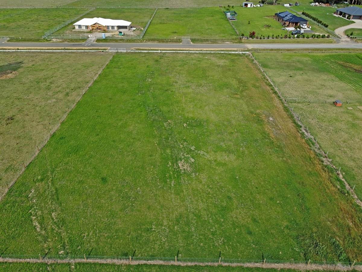 35 Hawkins Crescent, Lindenow South For Sale by Farmbuy.com - image 1