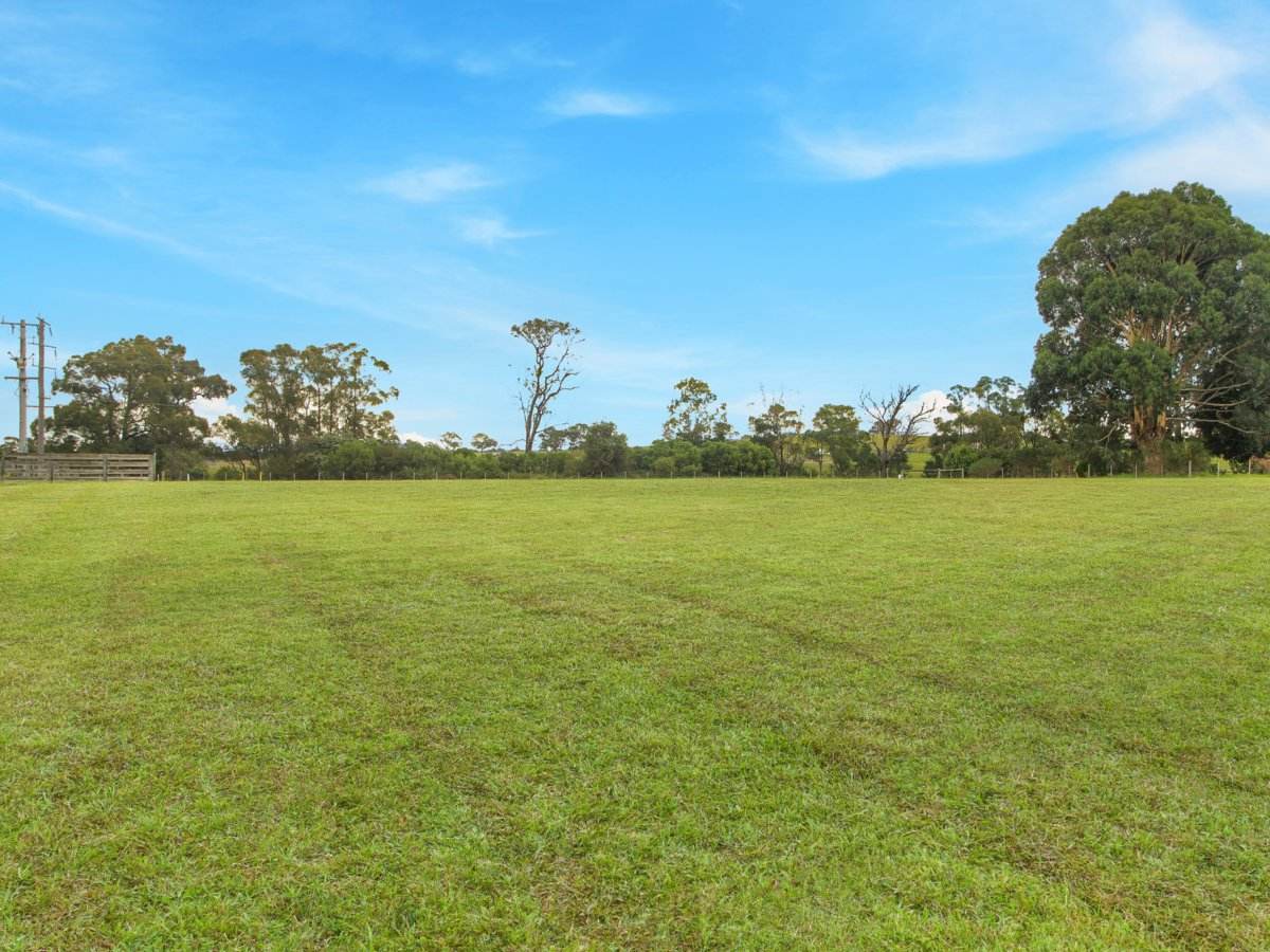 5 McNamaras Road, Sarsfield For Sale by Farmbuy.com - image 3