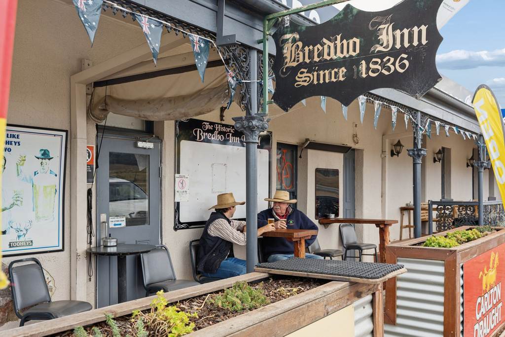 Historic Bredbo Inn &comma; 1 Monaro Highway, Bredbo NSW 2626