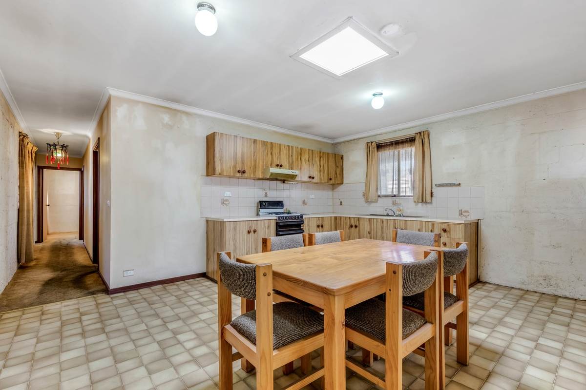 24 Scotts Crescent, Heathcote For Sale by Farmbuy.com - image 2