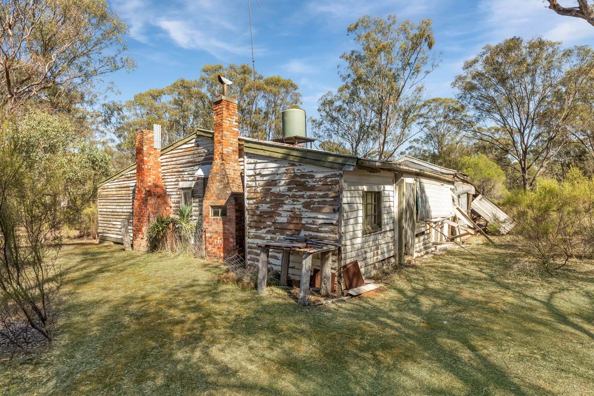 112 McKee Lane, Redcastle For Sale by Farmbuy.com - image 2