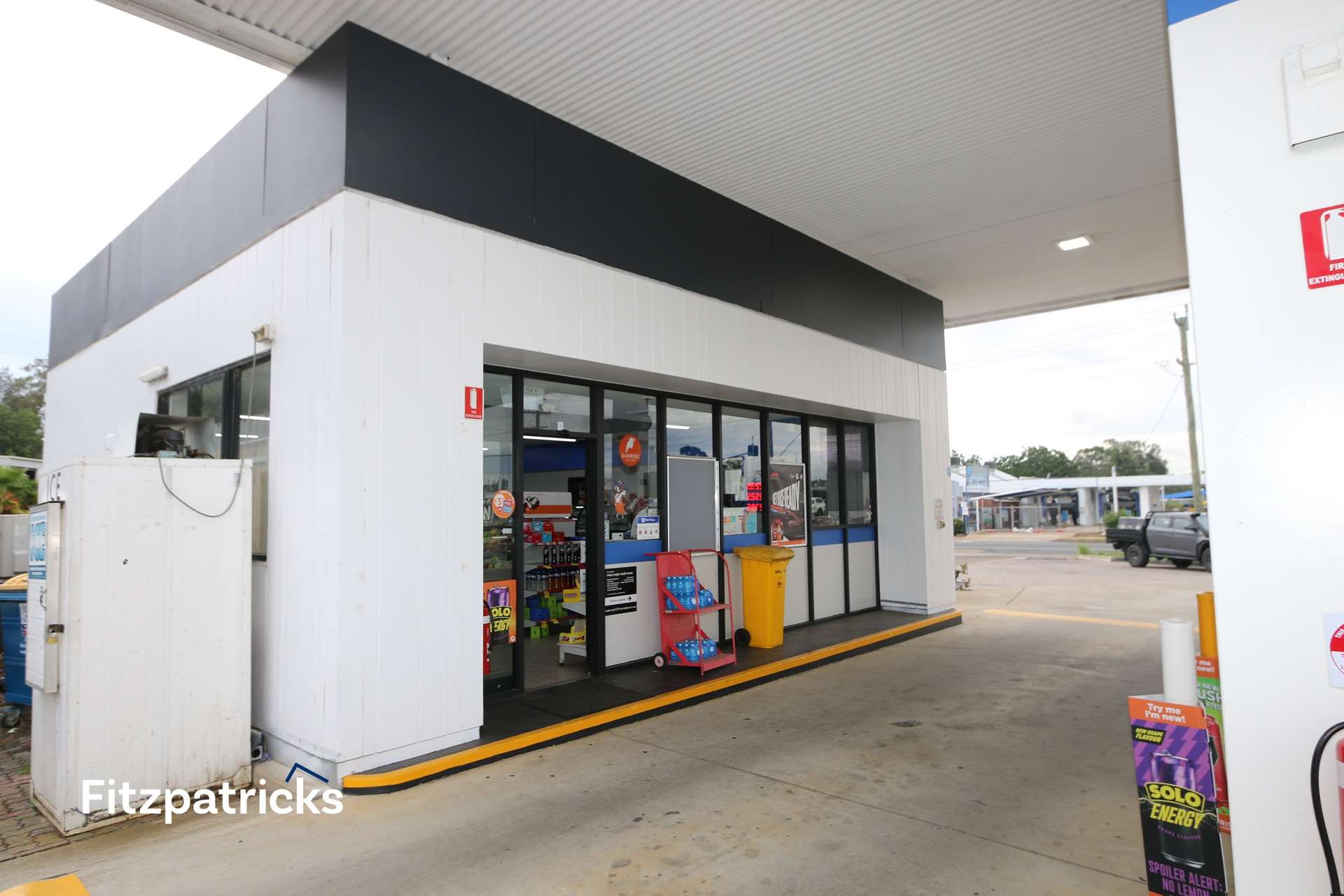 24 Lake Albert Road, Wagga Wagga For Sale by Farmbuy.com - image 11