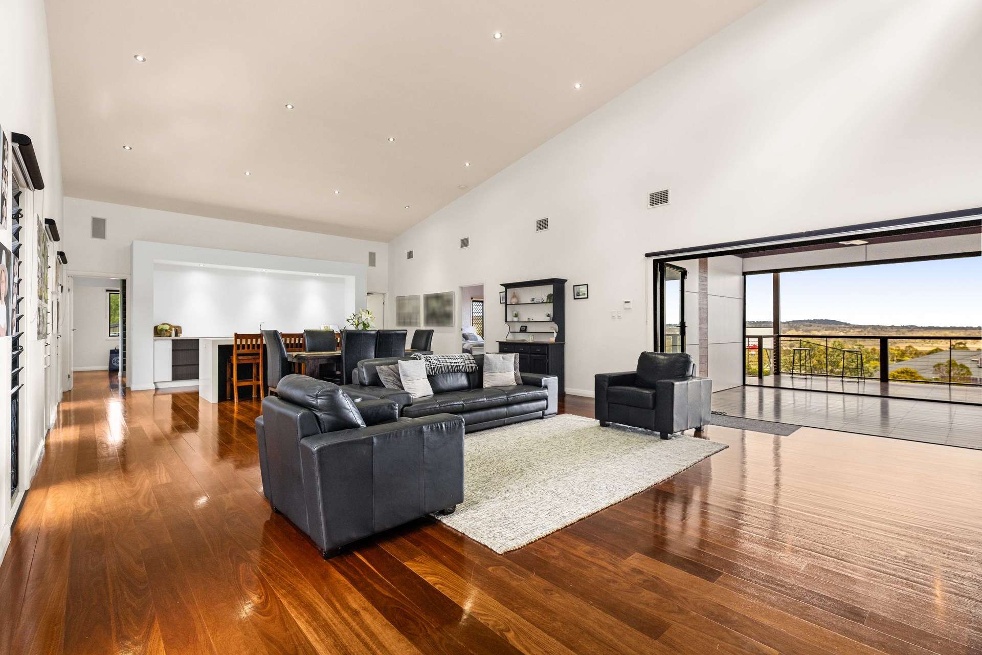 20 Calcutt Road, Gowrie Junction For Sale by Farmbuy.com - image 5