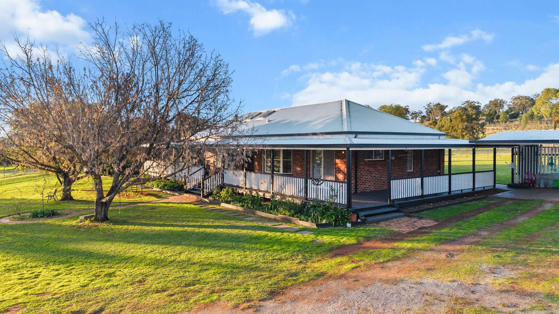 86 Meadow Banks Drive, Tamworth For Sale by Farmbuy.com - image 1