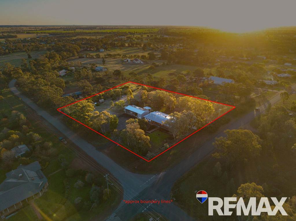 52 Devlin Street, Coolamon NSW 2701