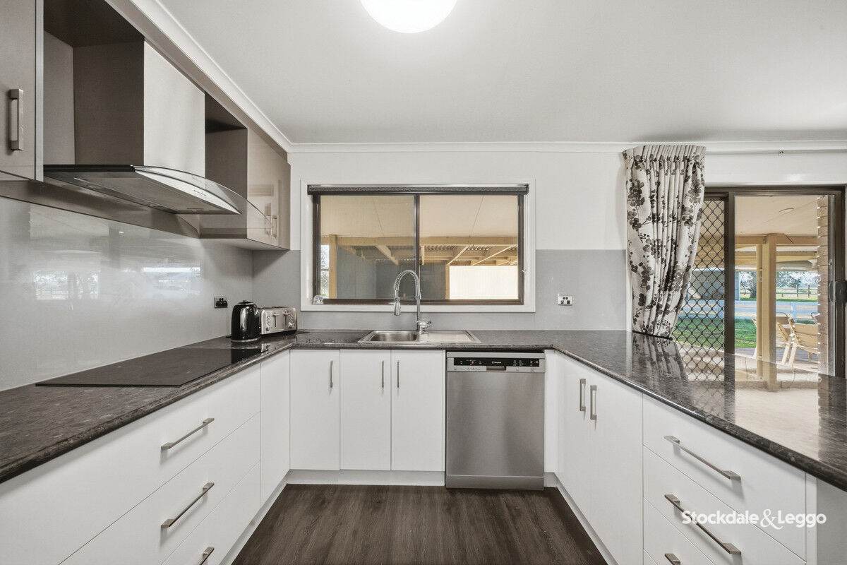 785 Bells Road, Caniambo For Sale by Farmbuy.com - image 8