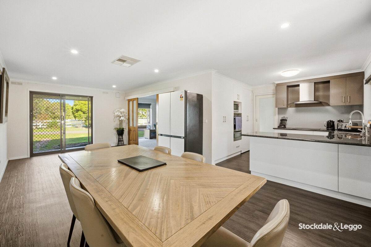 785 Bells Road, Caniambo For Sale by Farmbuy.com - image 3