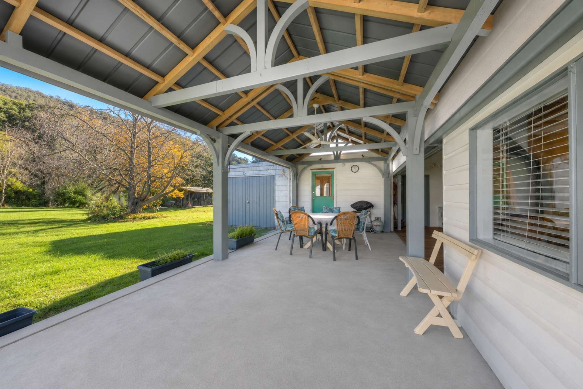 98 Great Alpine Road, Harrietville For Sale by Farmbuy.com - image 5