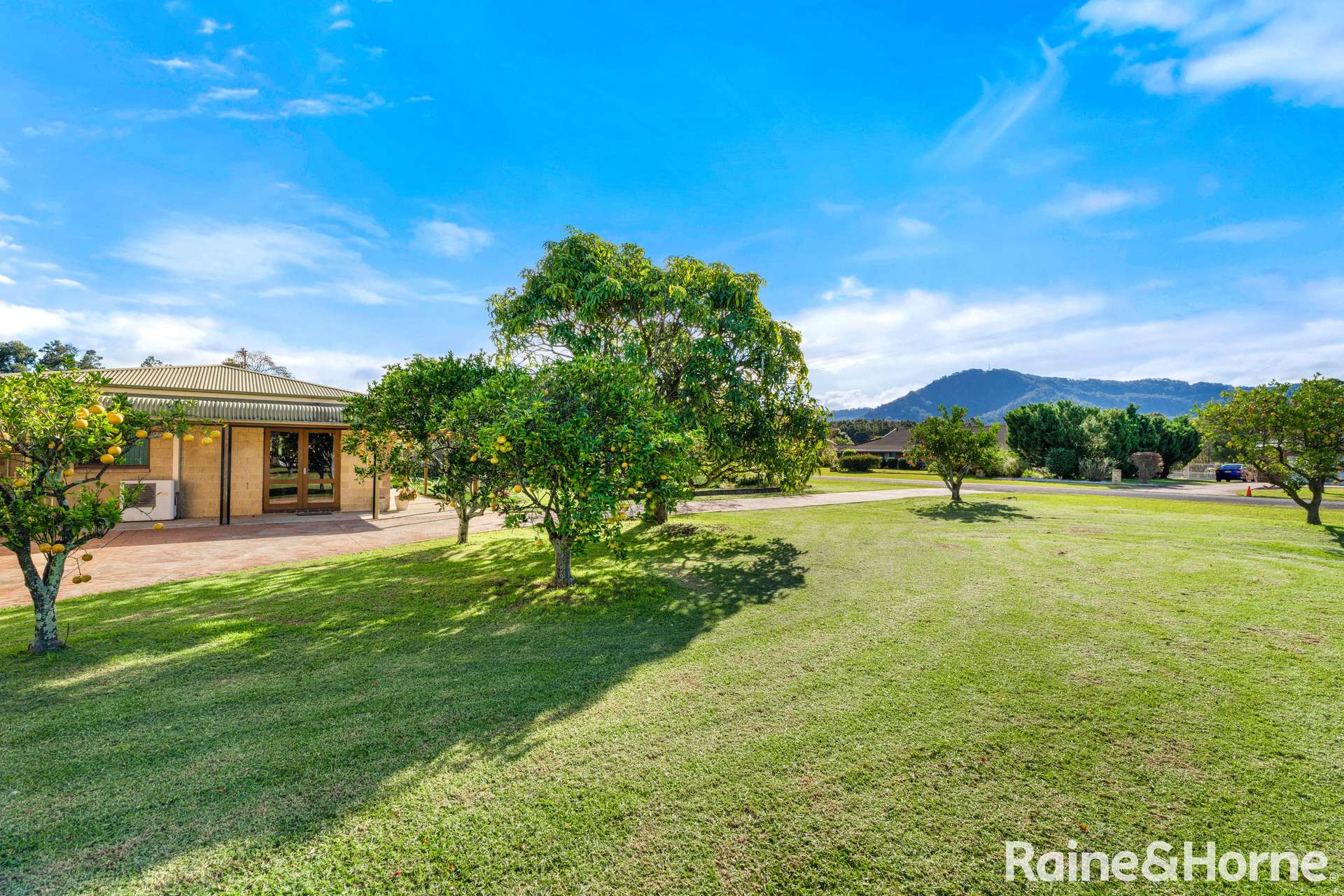 7 Peachey Close, Bomaderry For Sale by Farmbuy.com - image 2