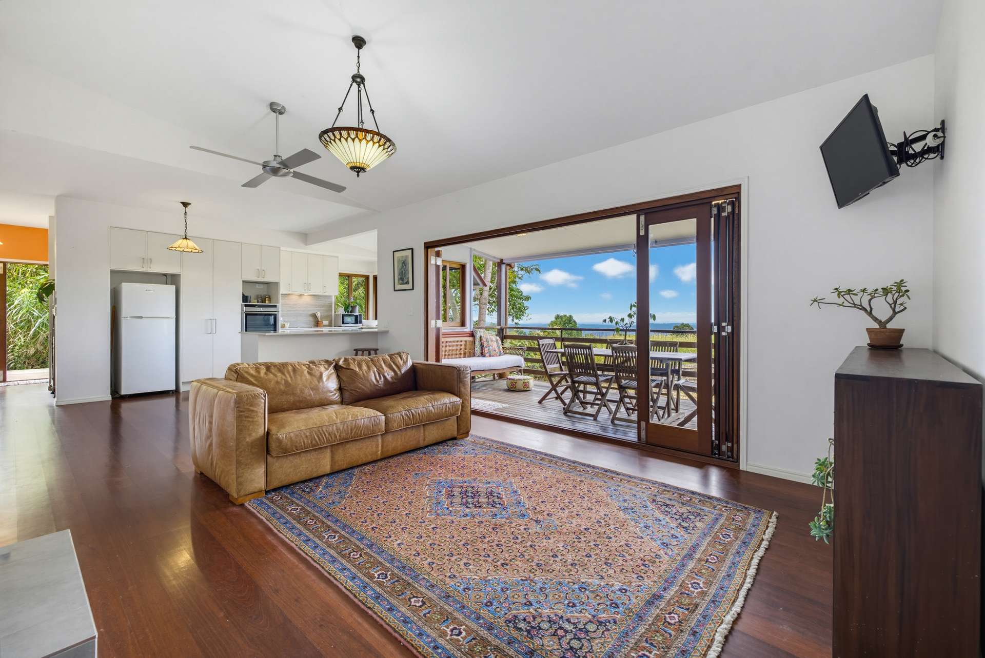 2 Spring Gardens Court, Hunchy For Sale by Farmbuy.com - image 5