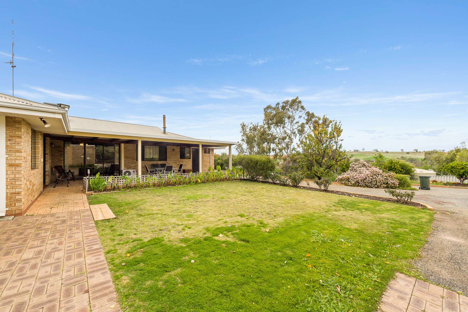 12 Purkiss Drive, Northam For Sale by Farmbuy.com - image 27
