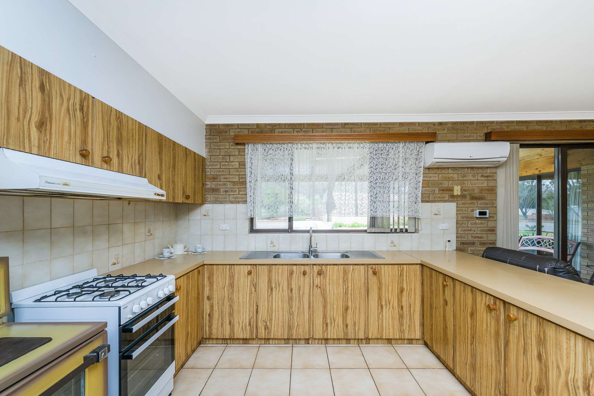 12 Purkiss Drive, Northam For Sale by Farmbuy.com - image 12