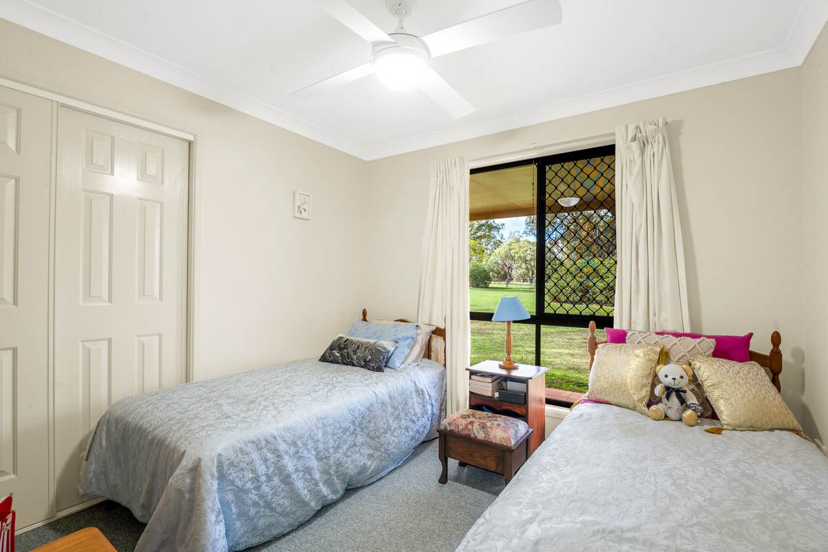 17 Bournes Road, Yangan For Sale by Farmbuy.com - image 13
