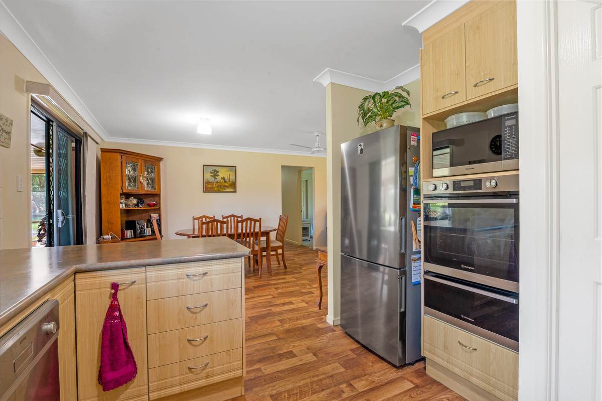 17 Bournes Road, Yangan For Sale by Farmbuy.com - image 8
