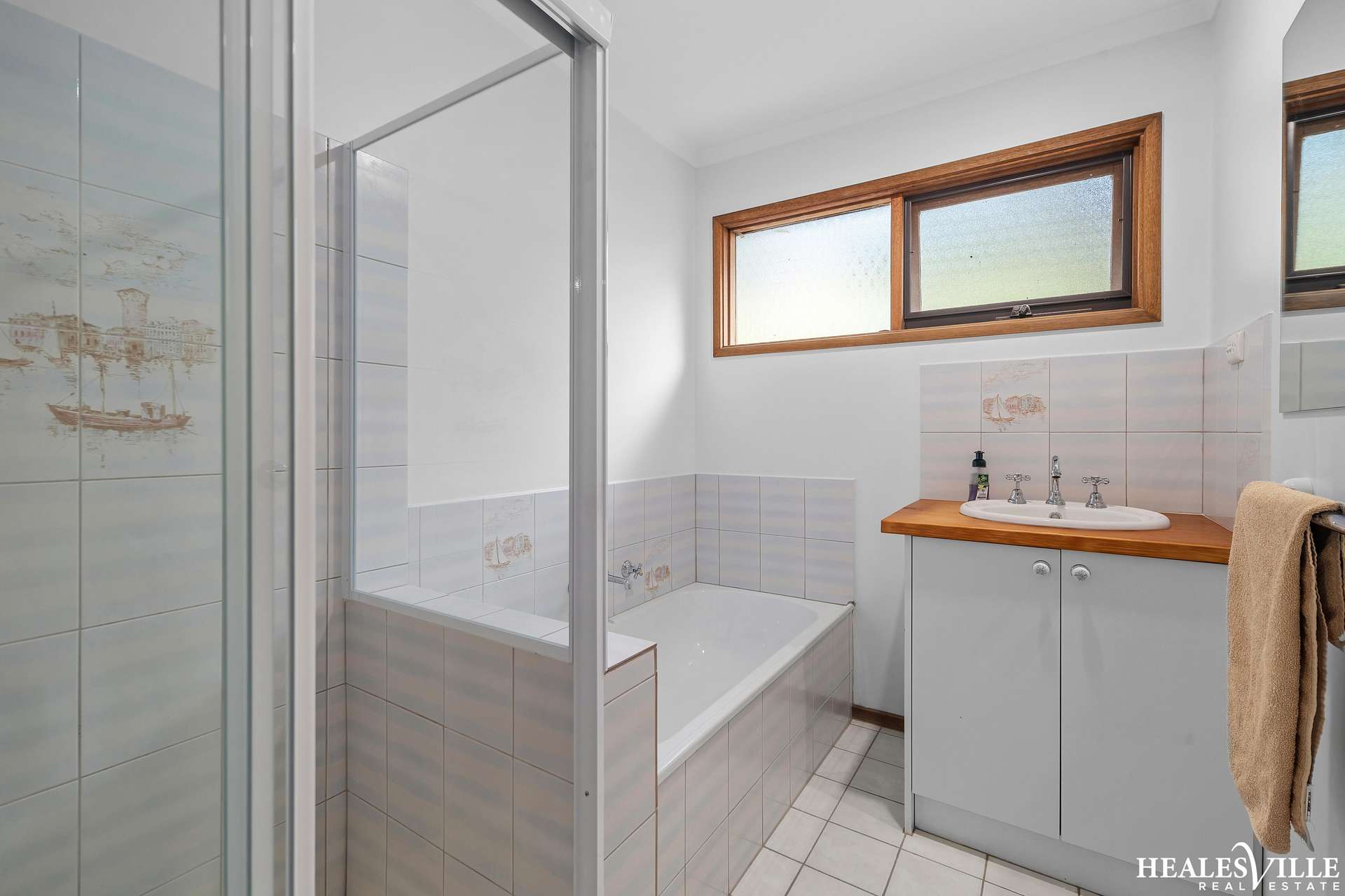25 Centre Grove, Healesville For Sale by Farmbuy.com - image 19