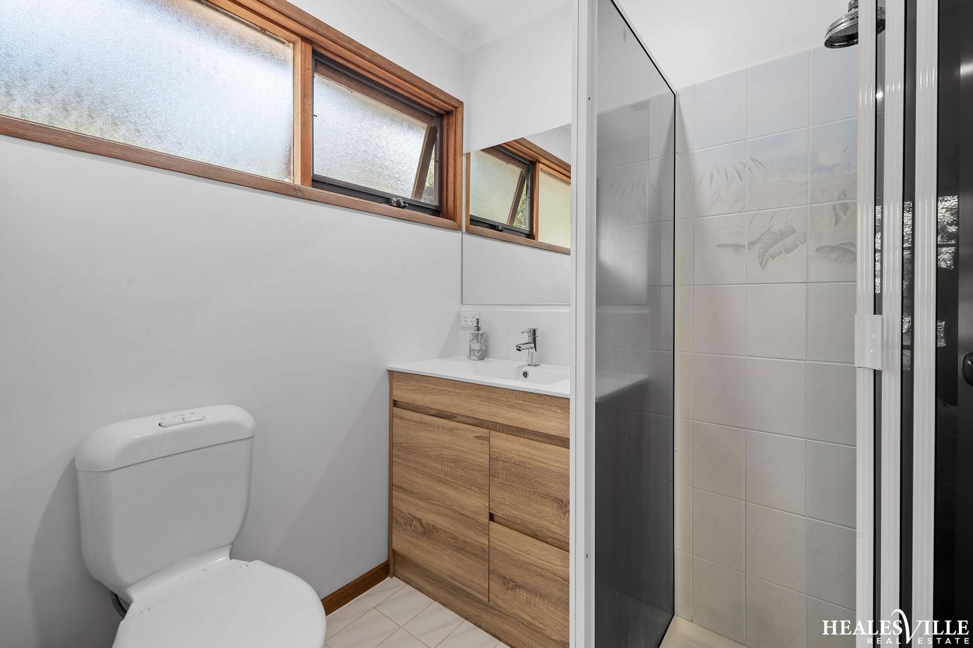 25 Centre Grove, Healesville For Sale by Farmbuy.com - image 16