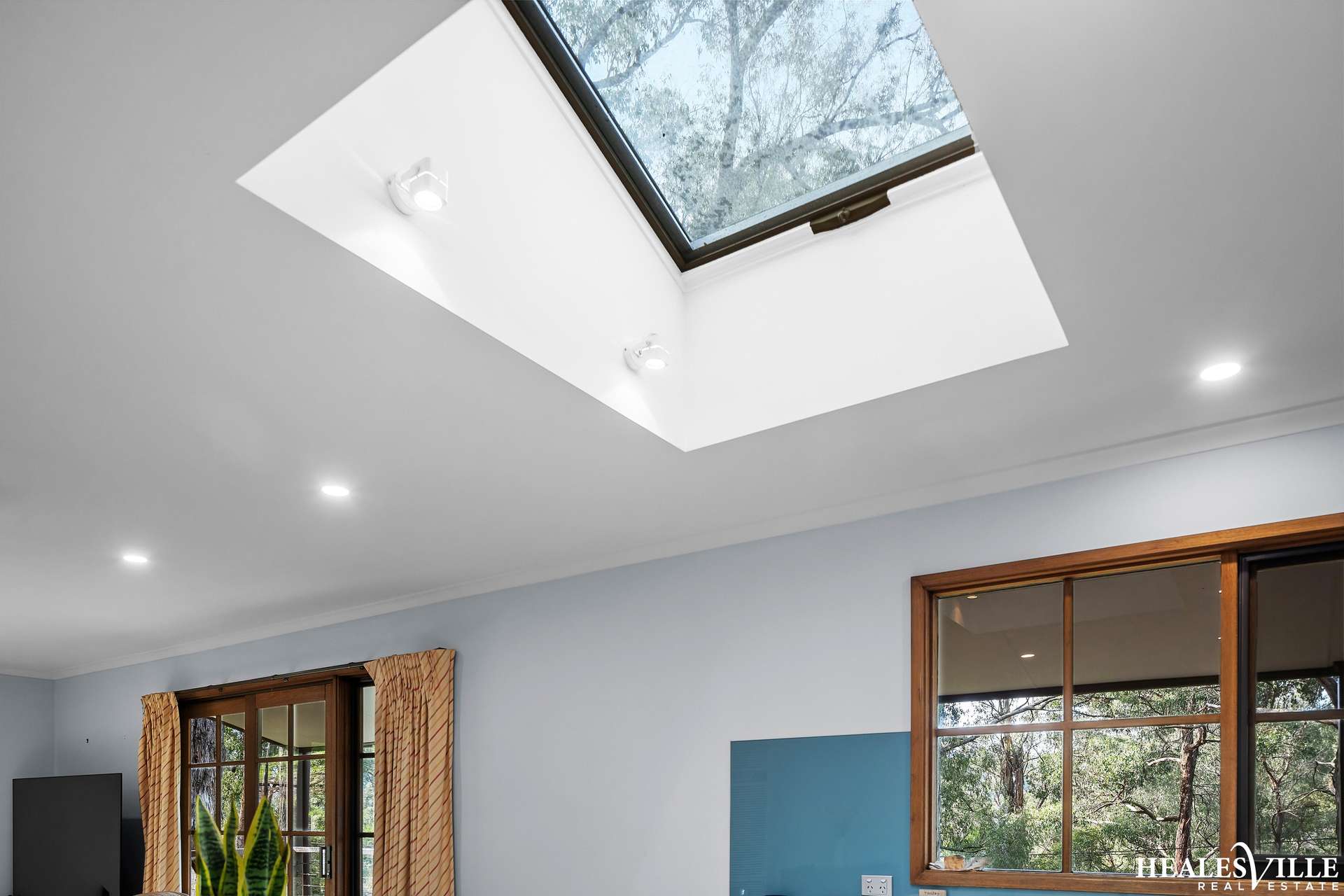25 Centre Grove, Healesville For Sale by Farmbuy.com - image 6