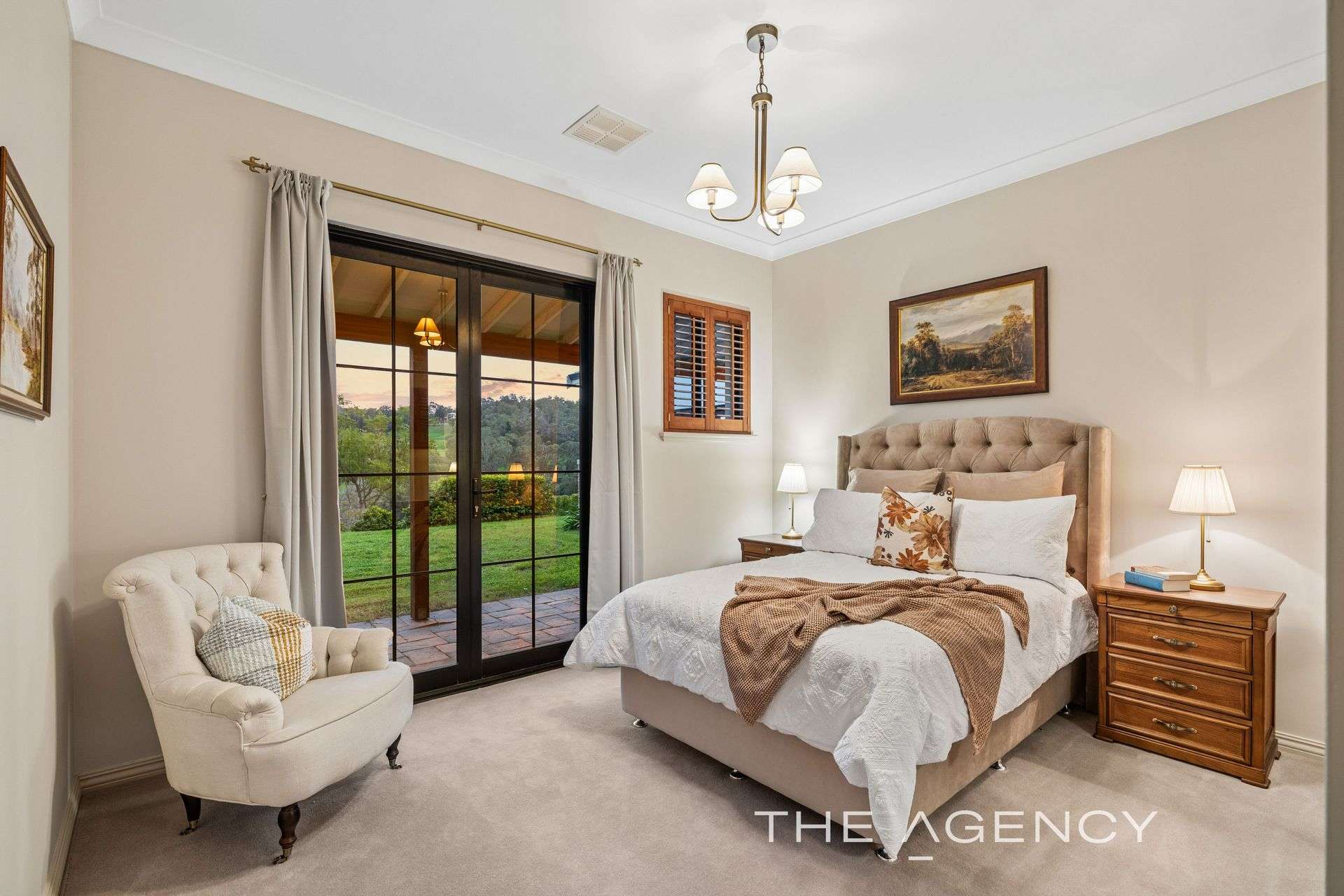 10 Walnut Road, Bickley For Sale by Farmbuy.com - image 28