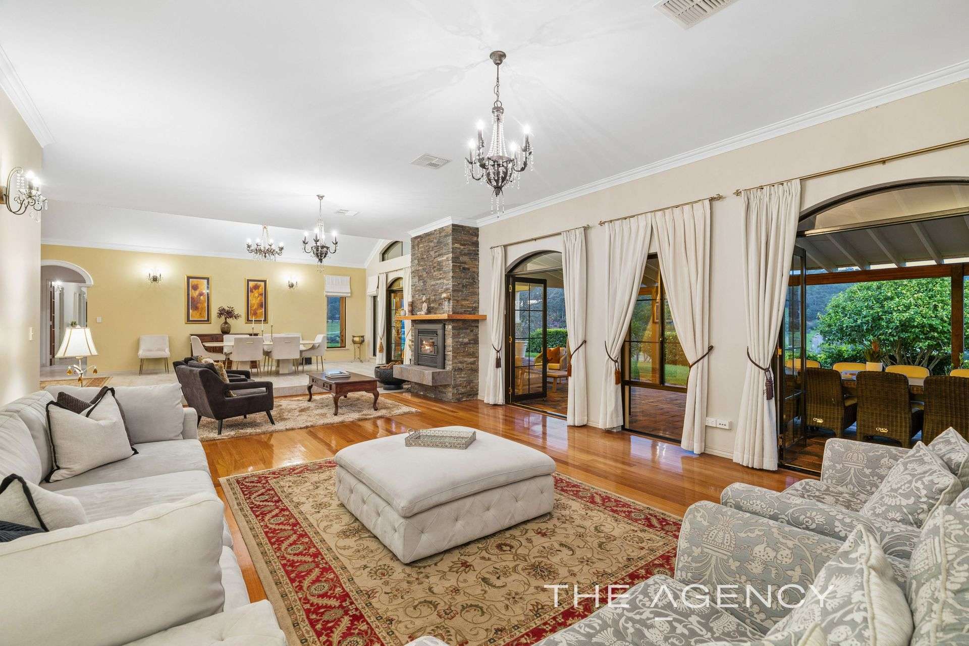 10 Walnut Road, Bickley For Sale by Farmbuy.com - image 17
