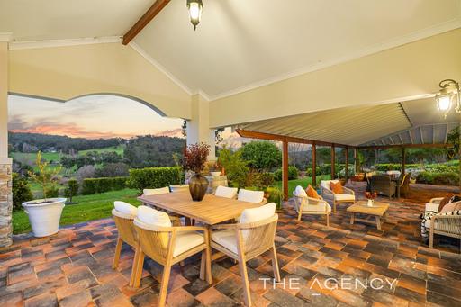 10 Walnut Road, Bickley WA 6076
